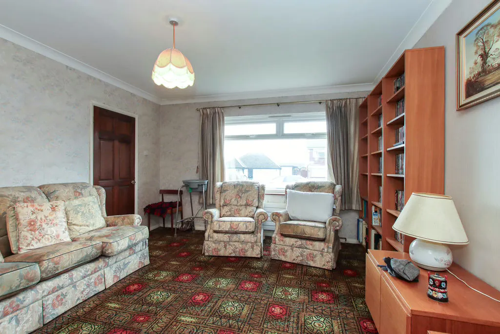 Tile Kiln Lane, Hemel Hempstead, Hertfordshire, HP3 8NH, photo 5