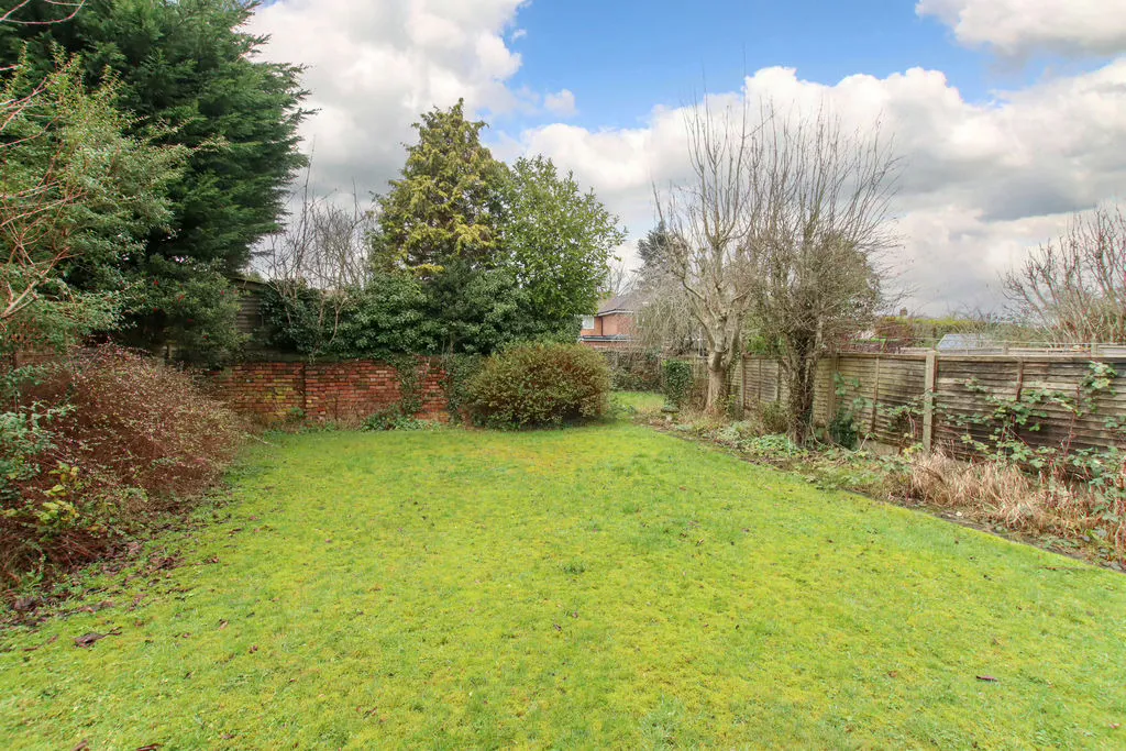 Tile Kiln Lane, Hemel Hempstead, Hertfordshire, HP3 8NH, photo 4