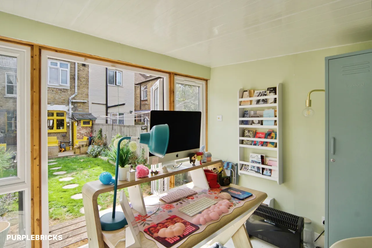 Asplins Road, London, N17, photo 12