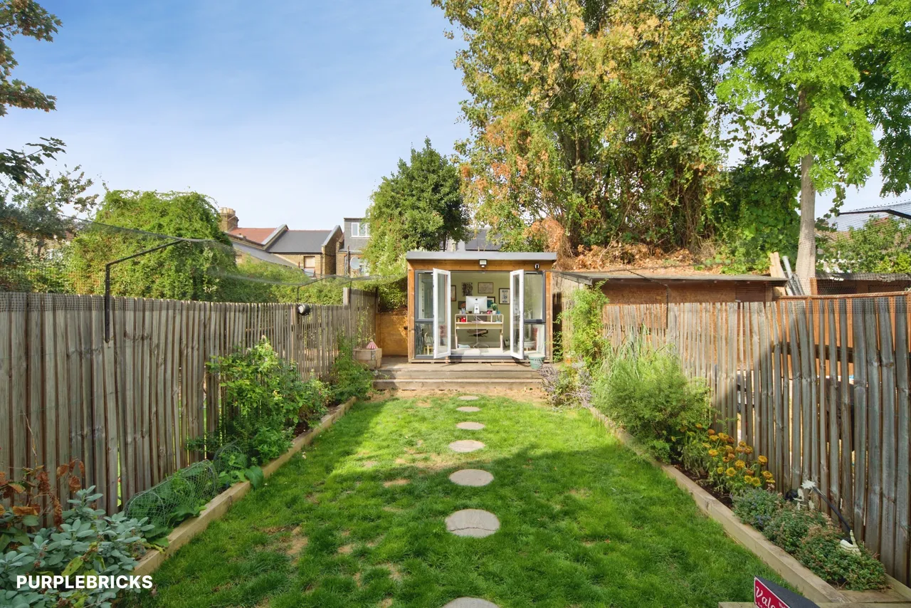 Asplins Road, London, N17, photo 10
