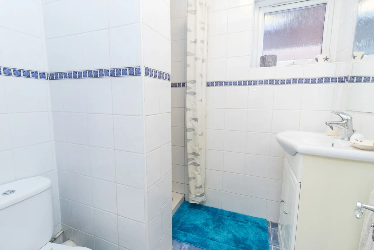 Hale Lane, Edgware, HA8, photo 7