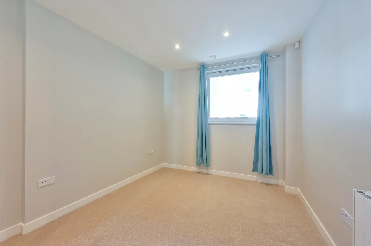 Apartment 1, 33 Osiers Road, London, photo 7
