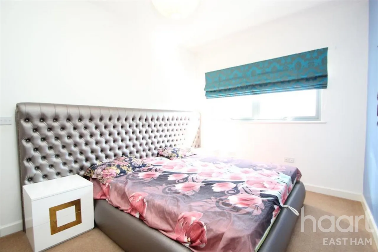 Pegasus House, Plaistow -, E13, photo 9