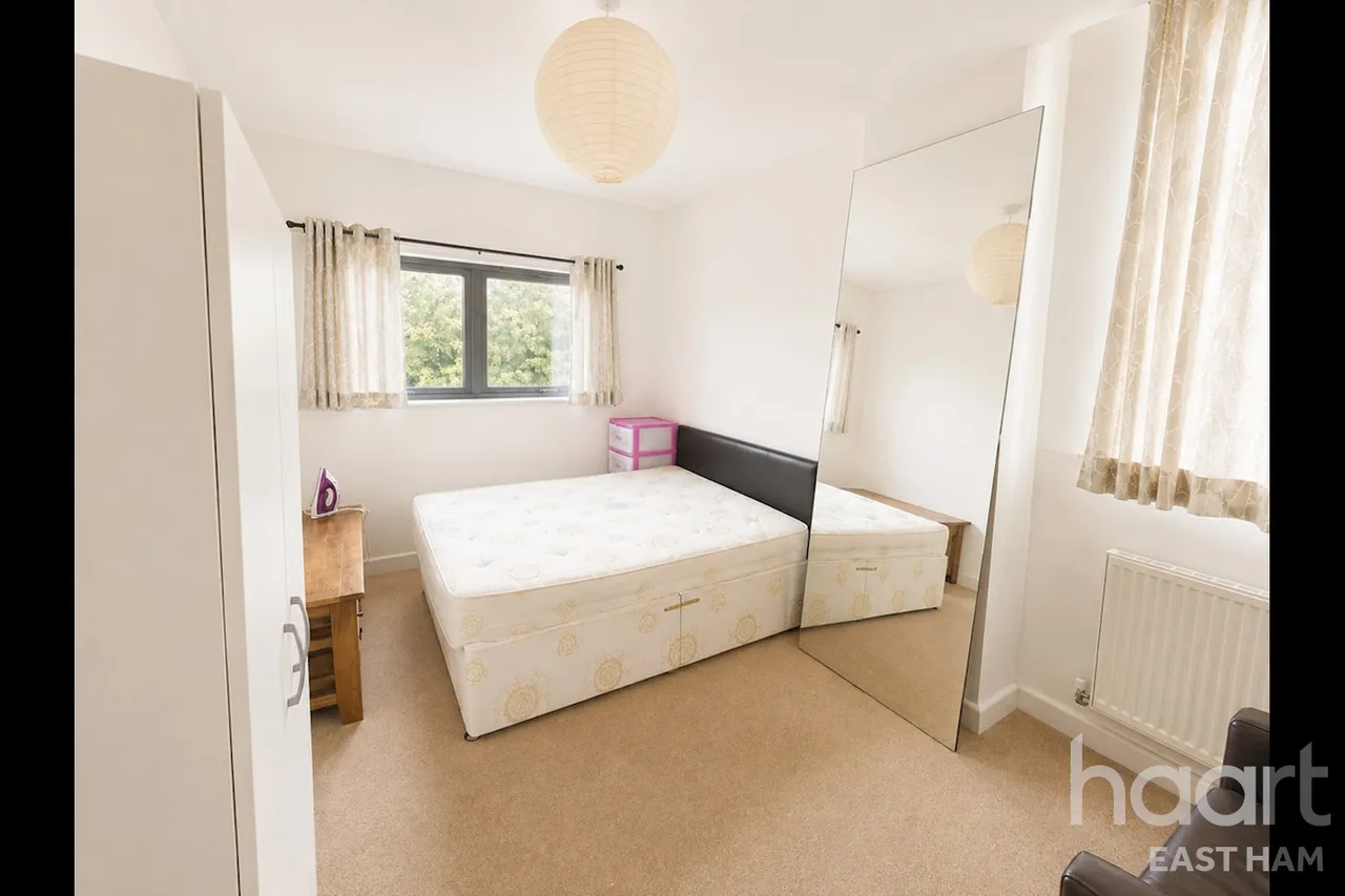 Pegasus House, Plaistow -, E13, photo 6