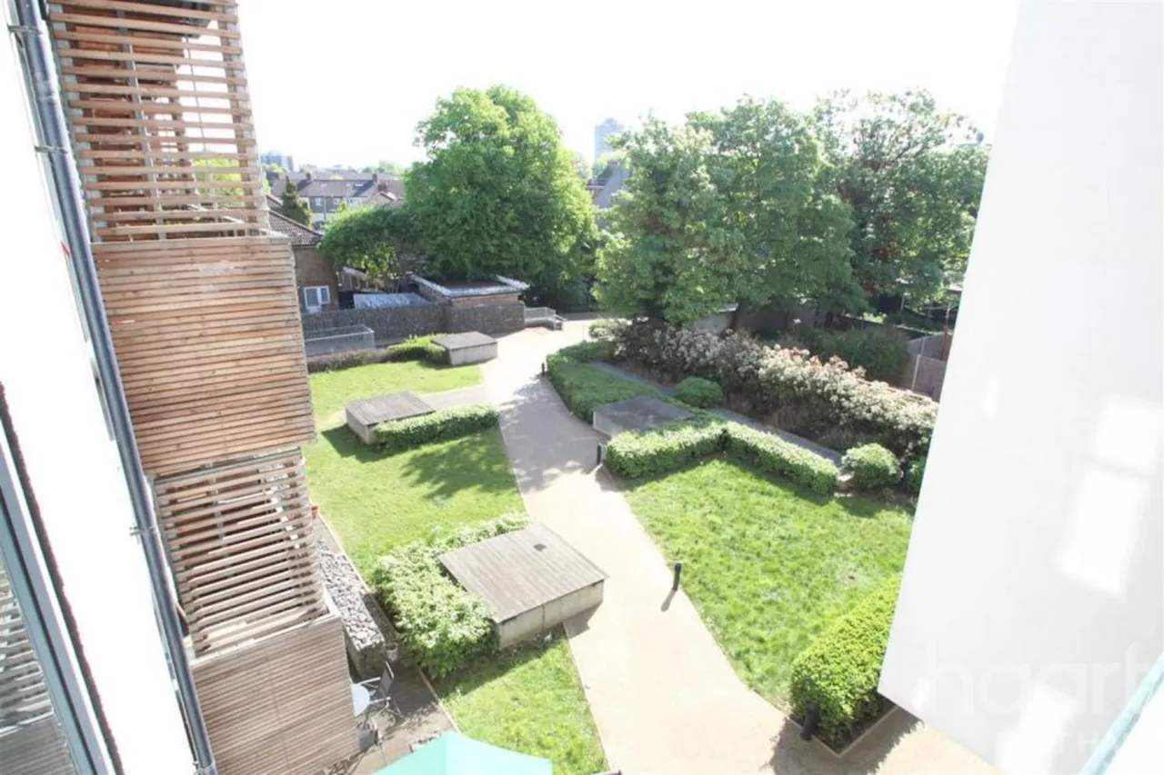 Pegasus House, Plaistow -, E13, photo 13