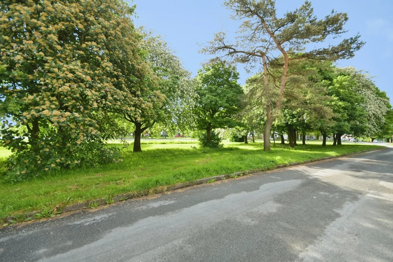 North Road, Buxton, Derbyshire, SK17, photo 12