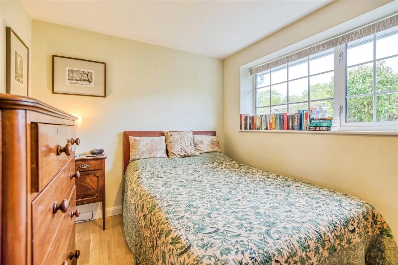 Seaview Crescent, Goodwick, SA64, photo 9