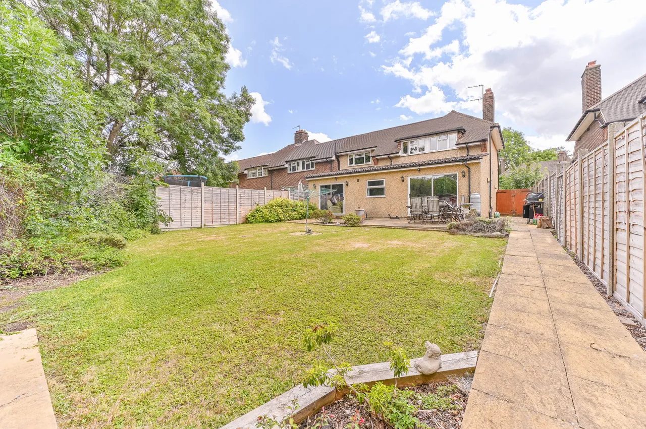 54 Potters Grove, New Malden, photo 9
