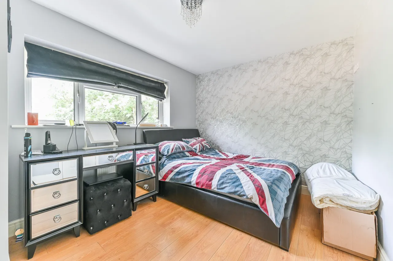 54 Potters Grove, New Malden, photo 7
