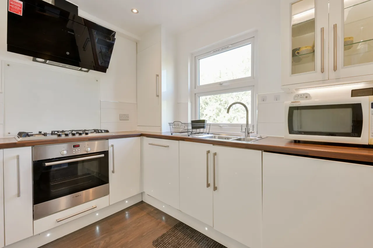 88b Goldhawk Road, London, photo 4