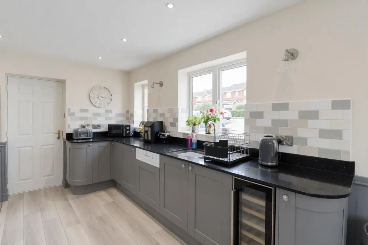 Wentworth Grove, Winsford, photo 10