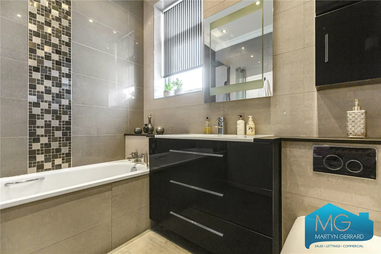 Stanhope Avenue, London, N3, photo 16