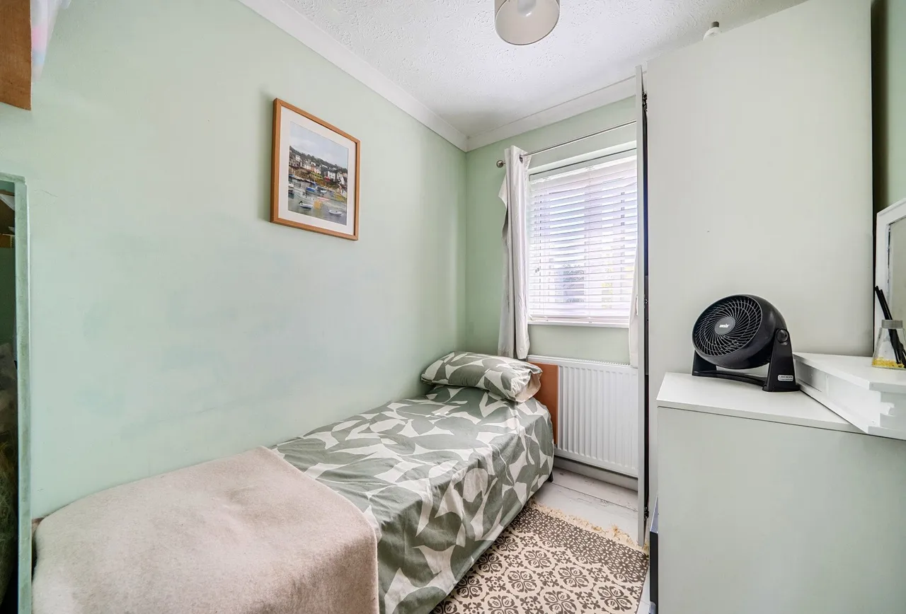 Oxlease, Witney, OX28 3QU, photo 8
