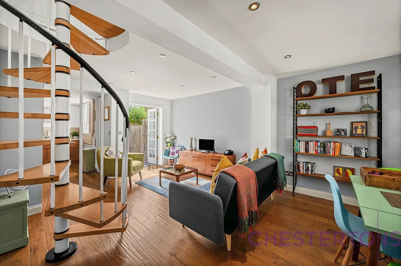 2 bed house to rent, Caradoc Street, Greenwich, SE10
