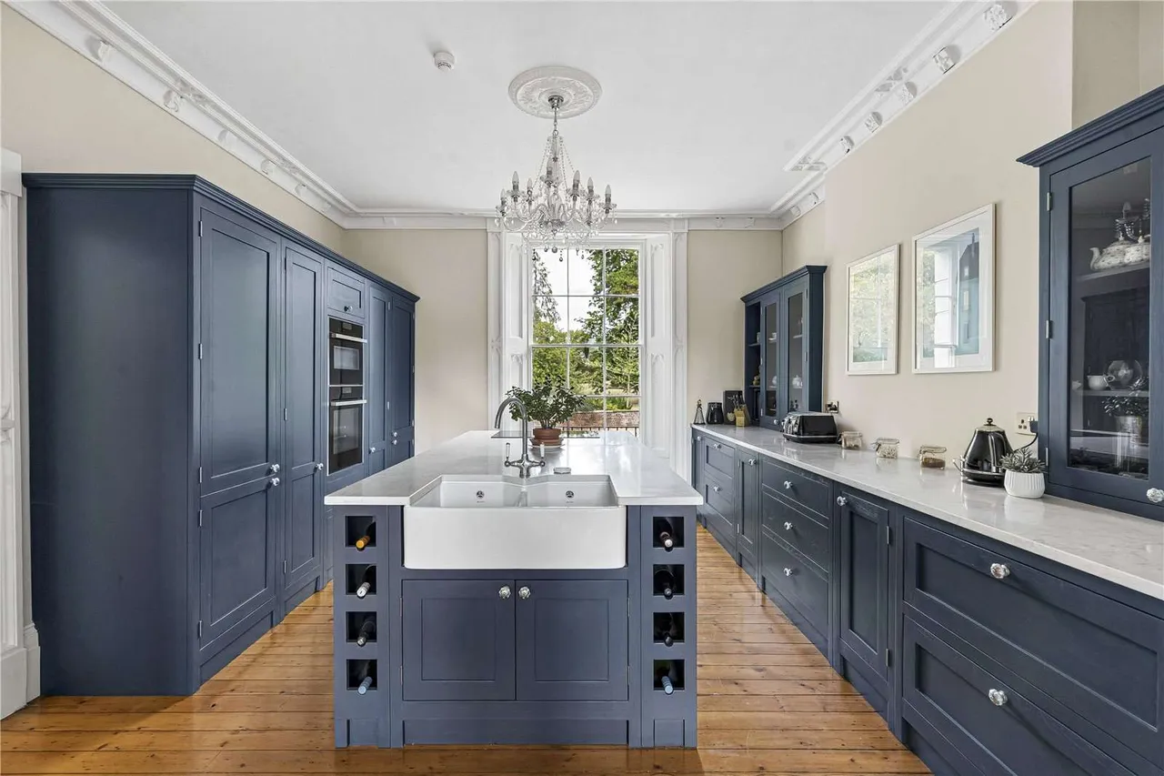 London Road, Gloucester, Gloucestershire, GL1 3PL, photo 4