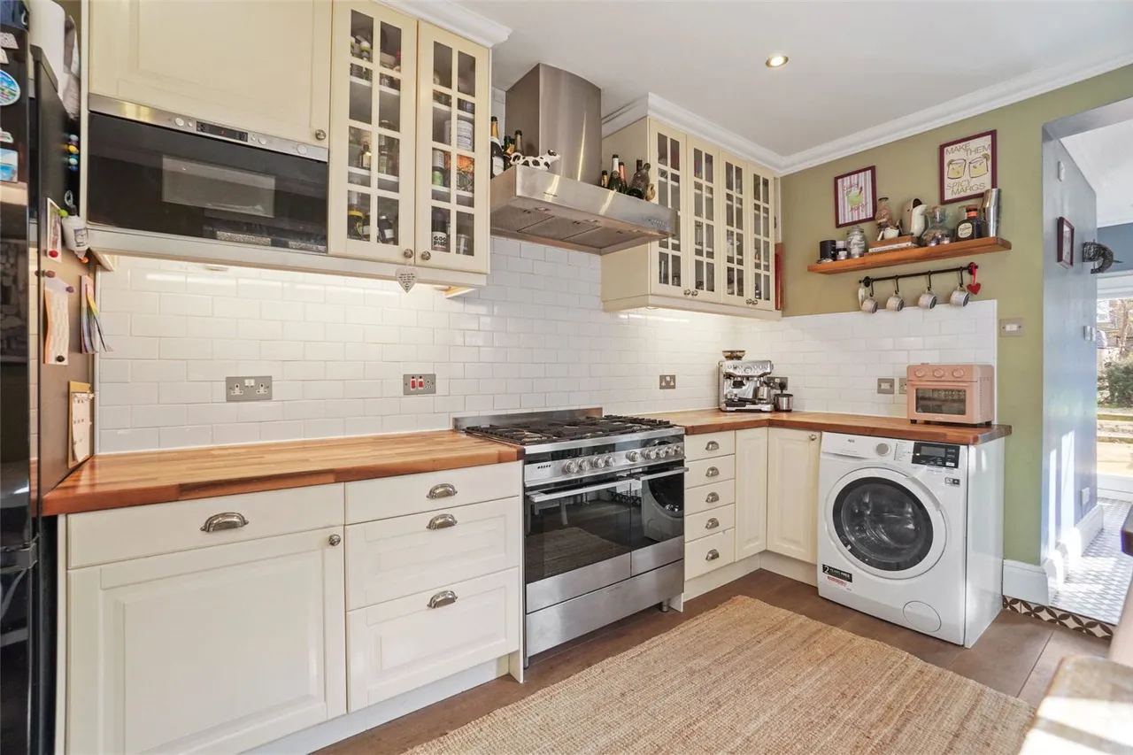 Gould Road, Twickenham, TW2 6RN, photo 4