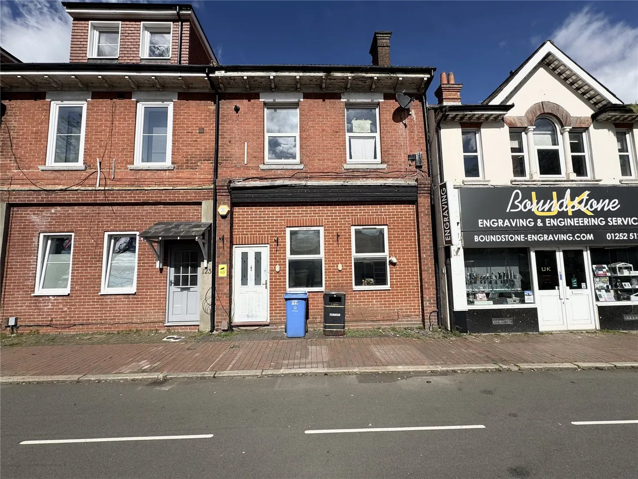 1 bed flat for sale — Lynchford Road, Farnborough, Hampshire, GU14 6ET