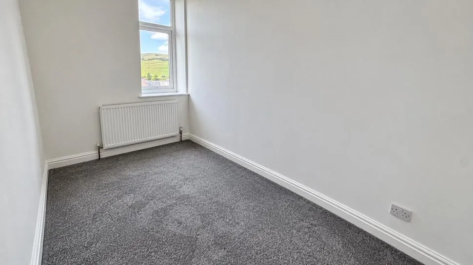 Back Broading Terrace, Loveclough, BB4, photo 12