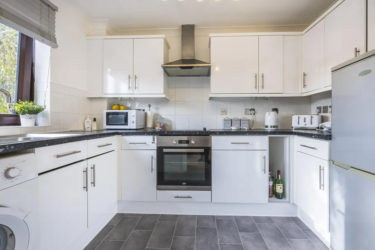 Cedar Close, Buckhurst Hill, IG9, photo 16