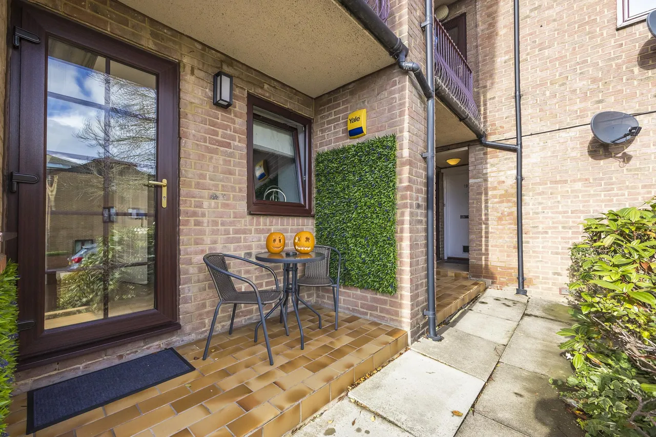 Cedar Close, Buckhurst Hill, IG9, photo 5