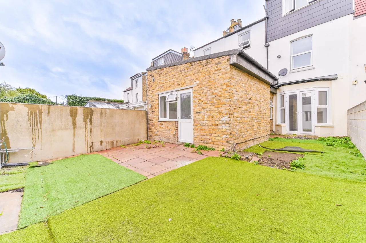 Flat 1, 234 Whitehorse Road, Croydon, photo 8