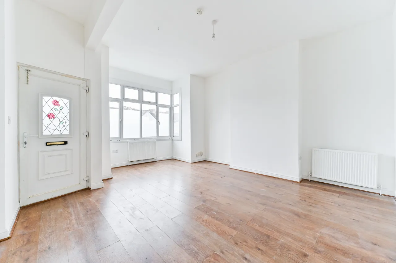Flat 1, 234 Whitehorse Road, Croydon, photo 2