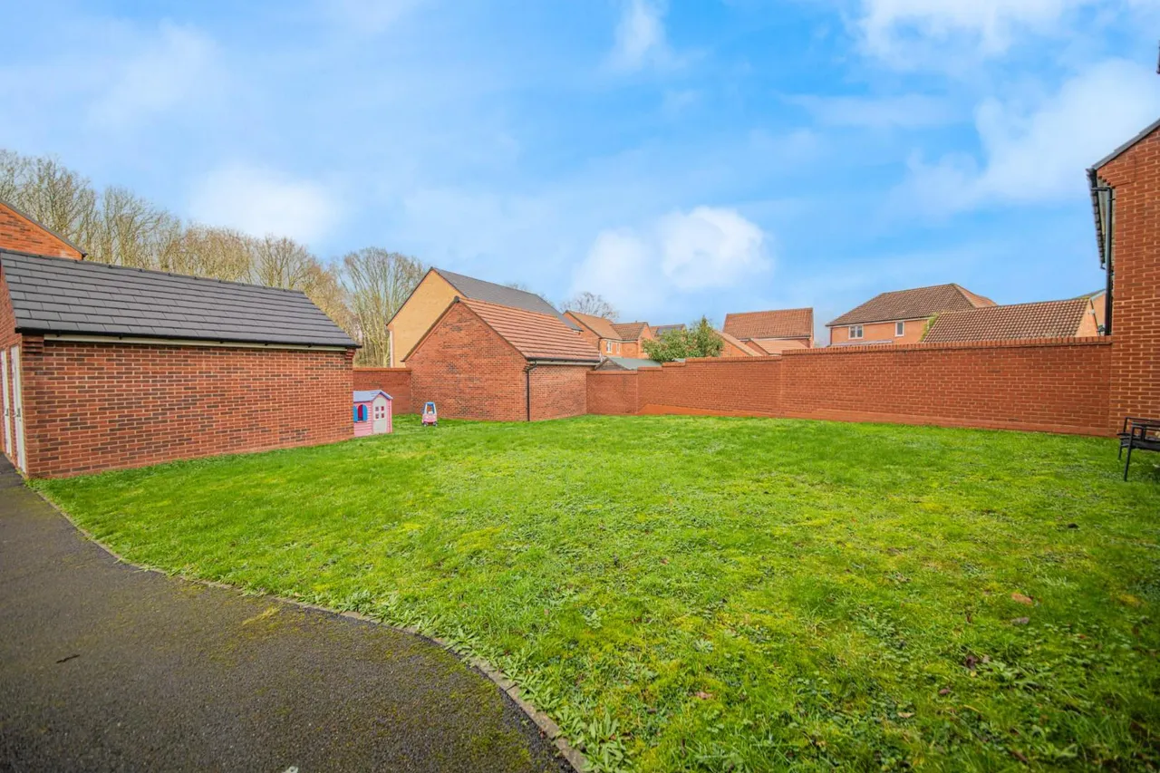 8 Chiltern Crescent, Fair Oak, EASTLEIGH, Hampshire, SO50 7GJ, photo 9