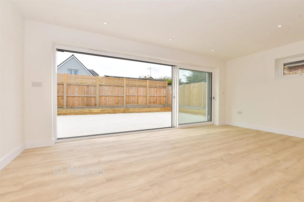 Green Meadows, Eythorne, CT15, photo 30