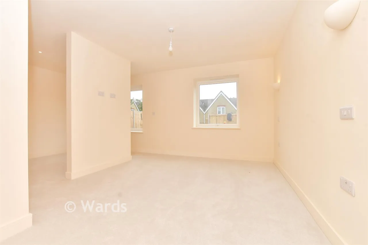 Green Meadows, Eythorne, CT15, photo 6