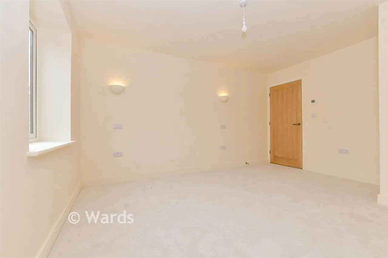 Green Meadows, Eythorne, CT15, photo 28