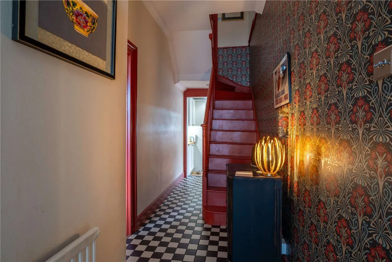 Hainault Road, Chigwell, IG7, photo 12