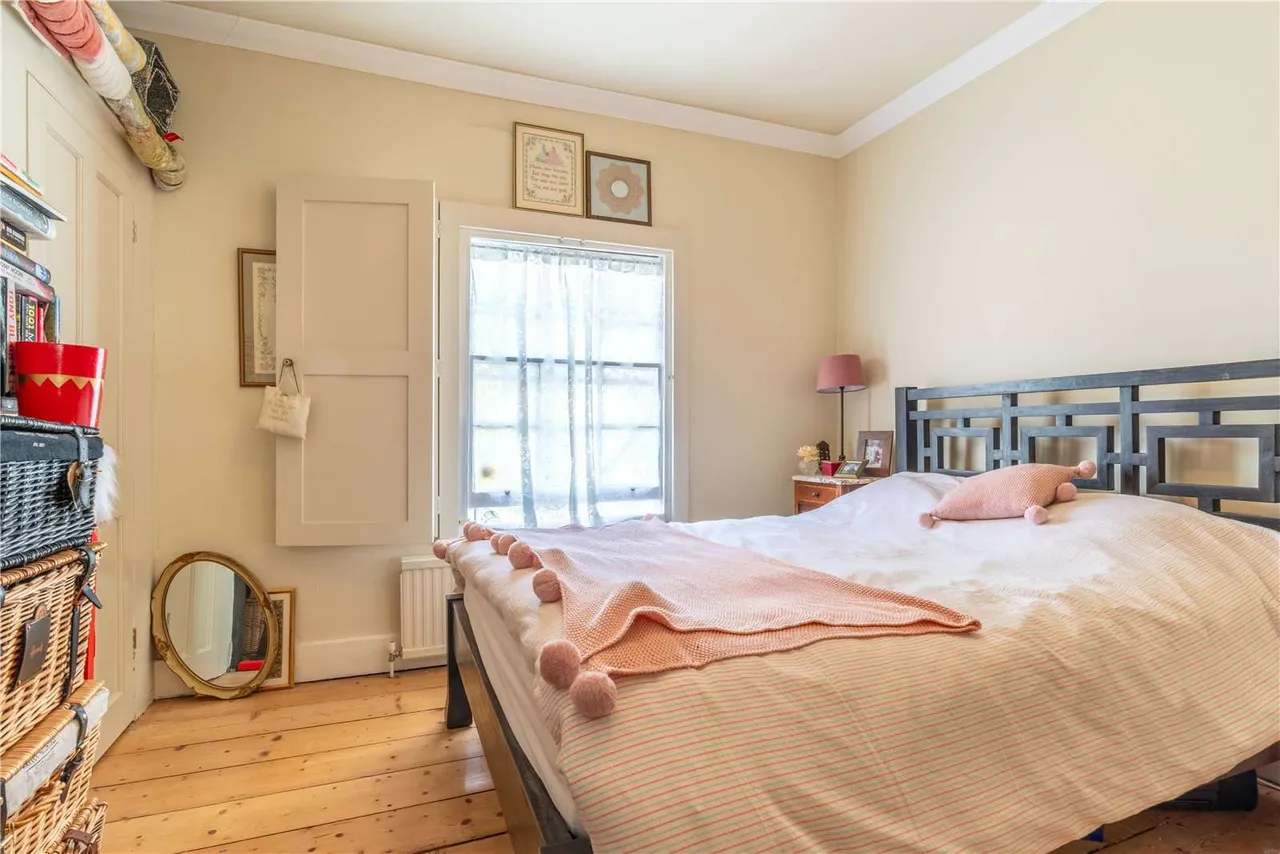 Hainault Road, Chigwell, IG7, photo 8