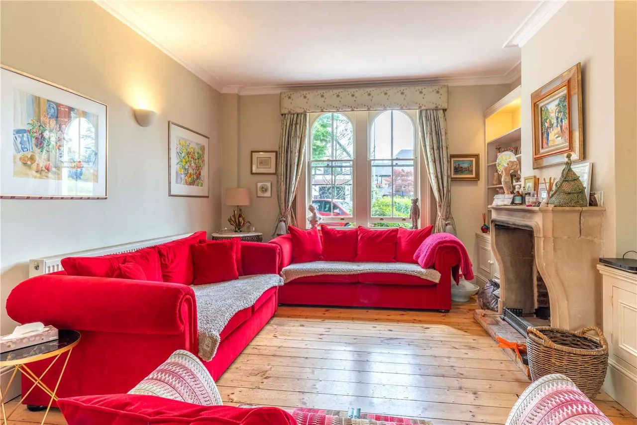 Hainault Road, Chigwell, IG7, photo 3