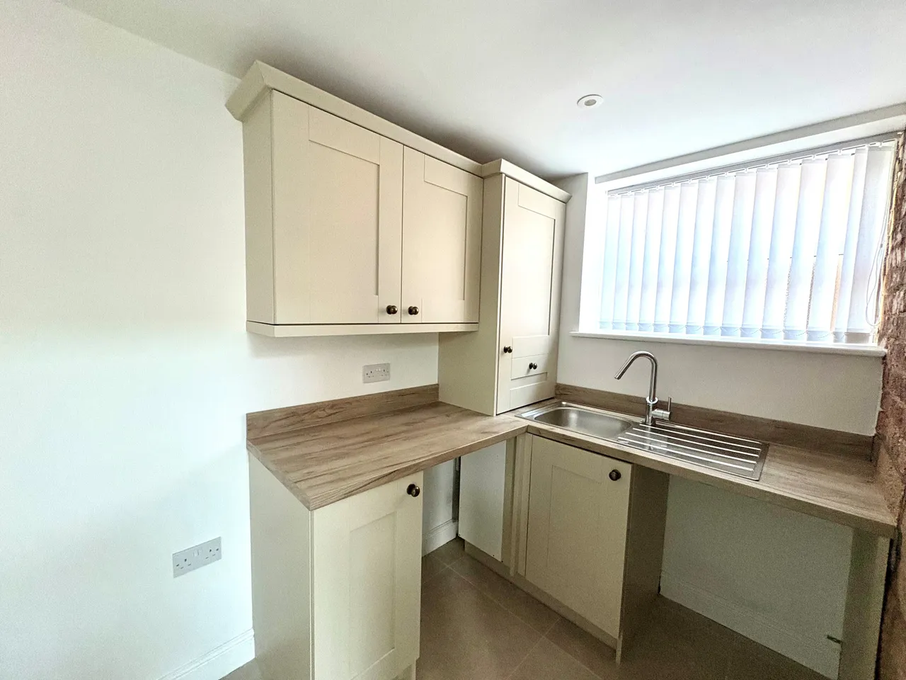 Thornton Green Lane, Thornton-le-Moors, CHESTER, photo 8