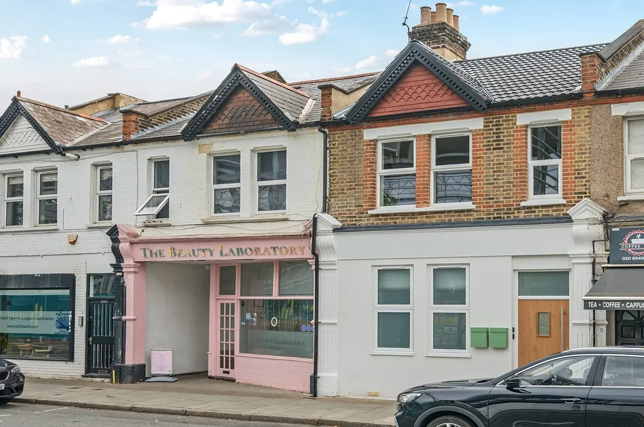 Kingston Road, London, SW20, photo 9