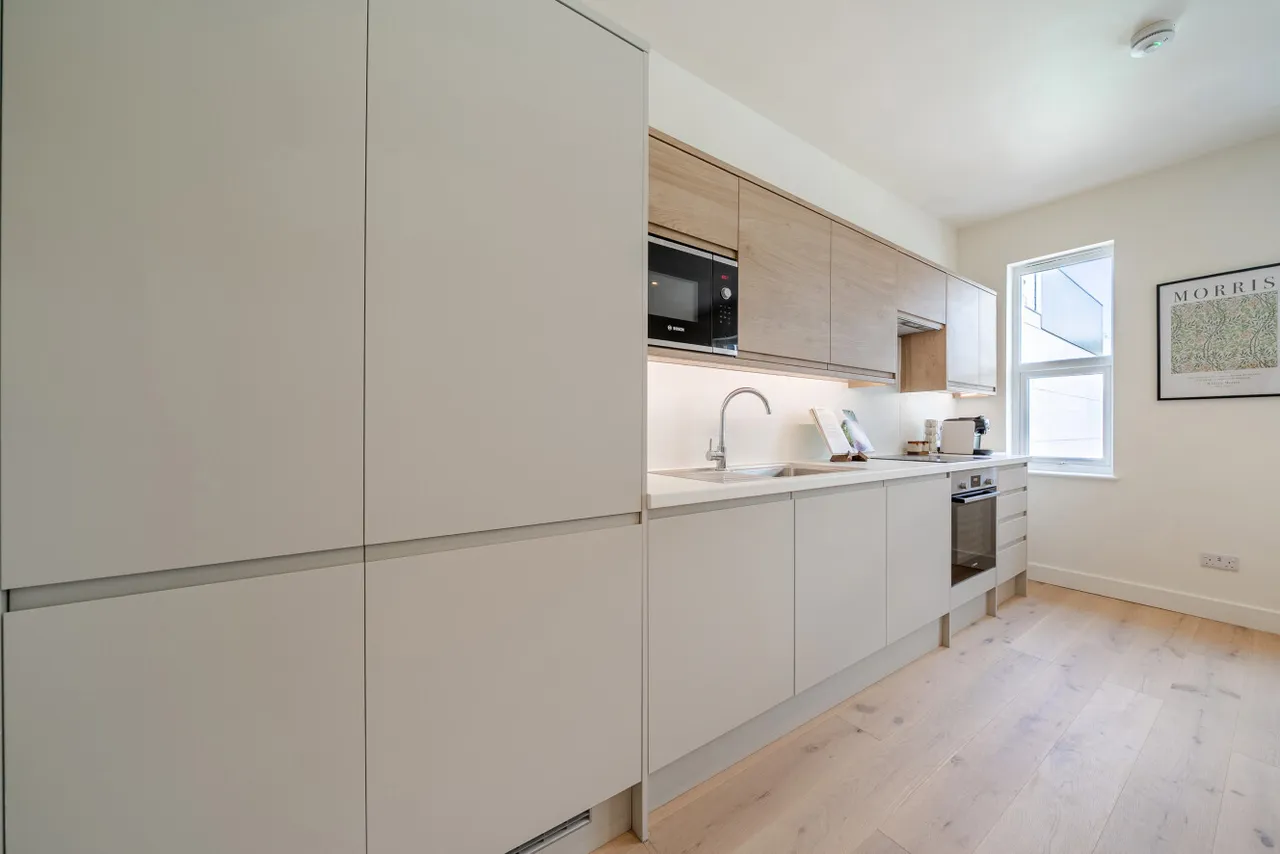 Kingston Road, London, SW20, photo 8