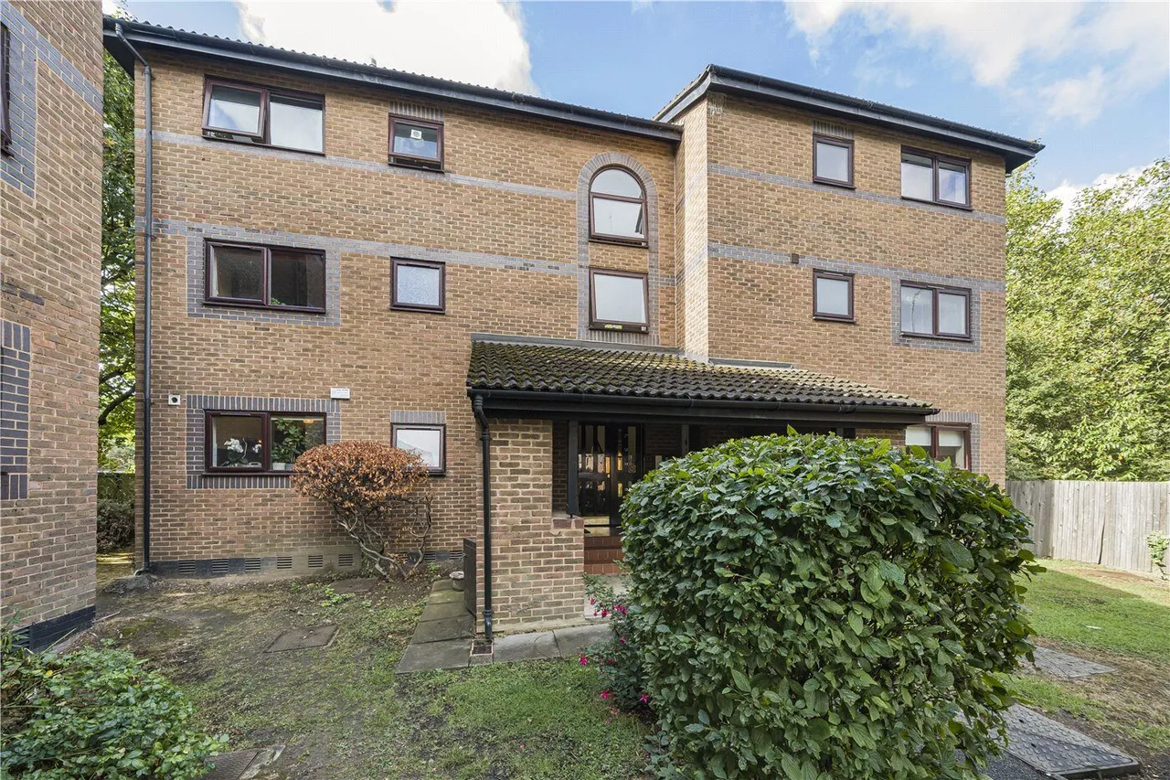 Farrow Place, London, SE16, photo 17