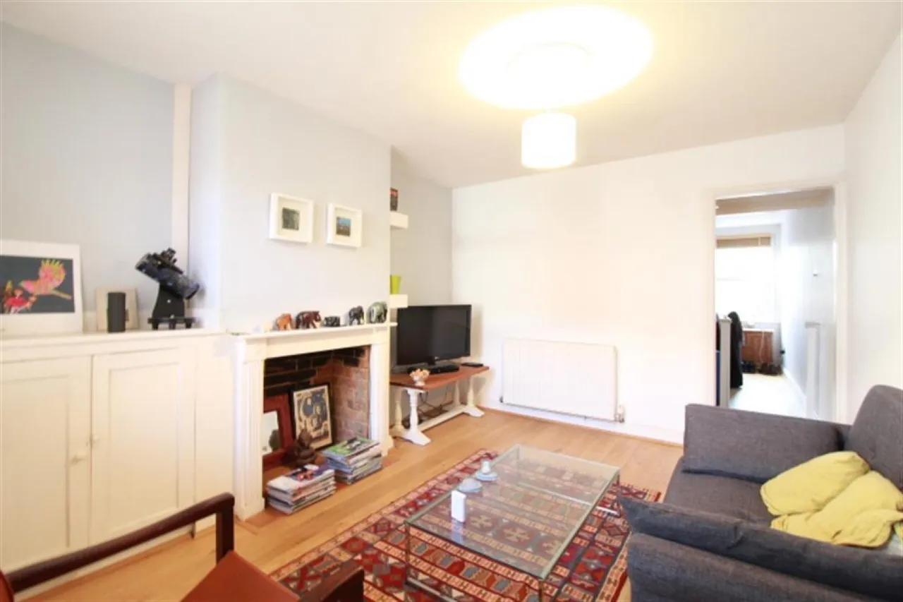 Howard Road, Wokingham, RG40, photo 2