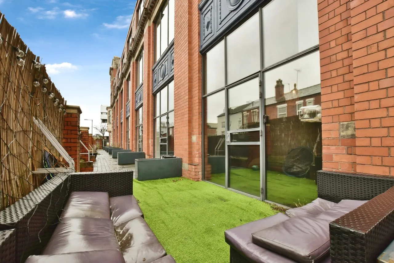 Woodfield Road, Altrincham, Greater Manchester, WA14, photo 12
