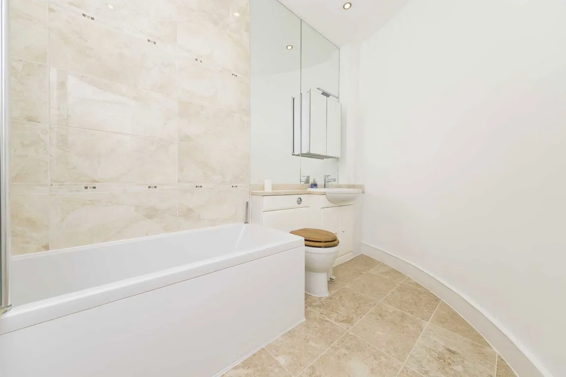 Bartholomew Close, EC1A, photo 8