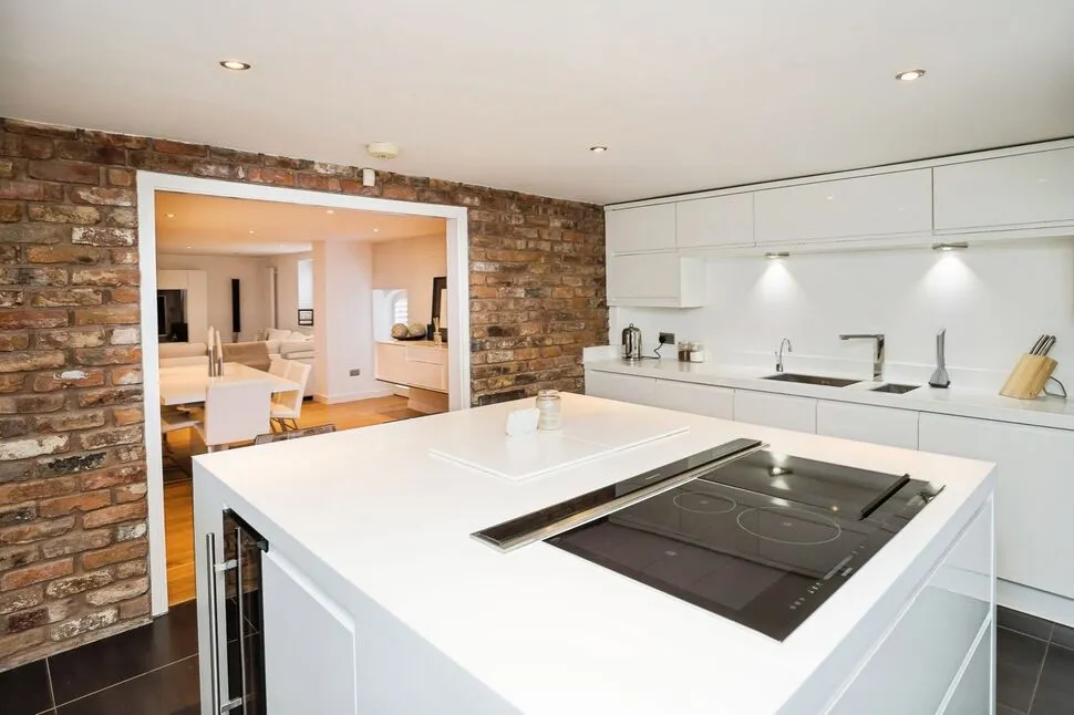 Sealand Road, Sealand, Clwyd, CH5, photo 9