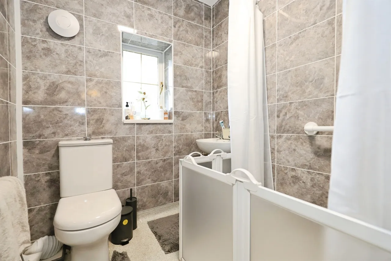 Belgrade Road, Fordhouses, WV10, photo 11