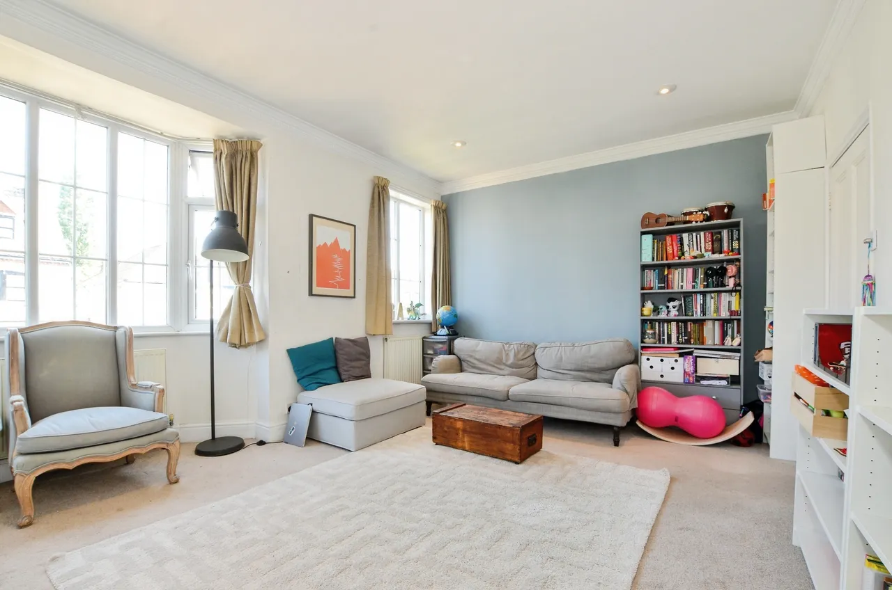 Beechcroft Road, Bushey, WD23, photo 11