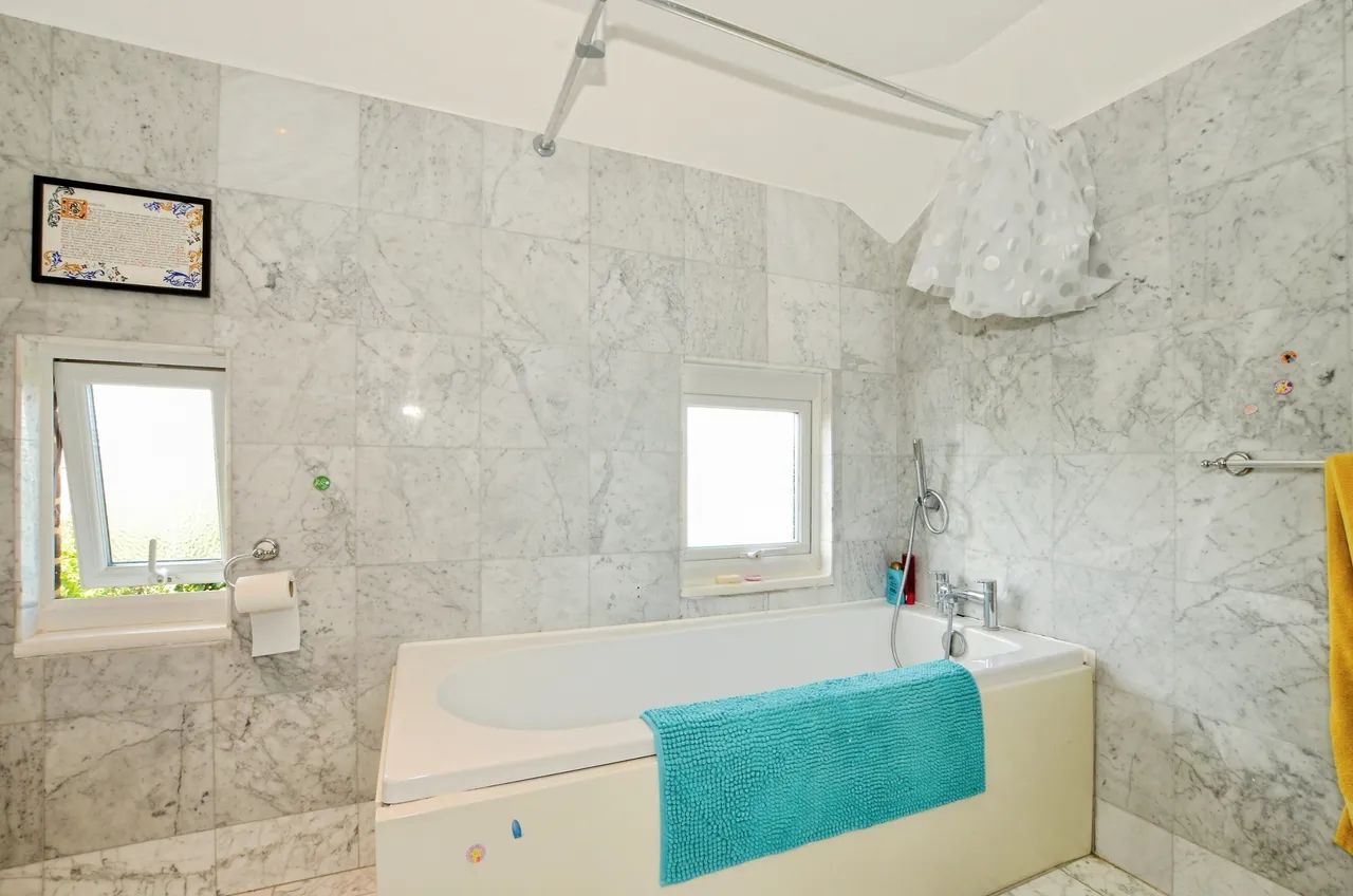 Beechcroft Road, Bushey, WD23, photo 10