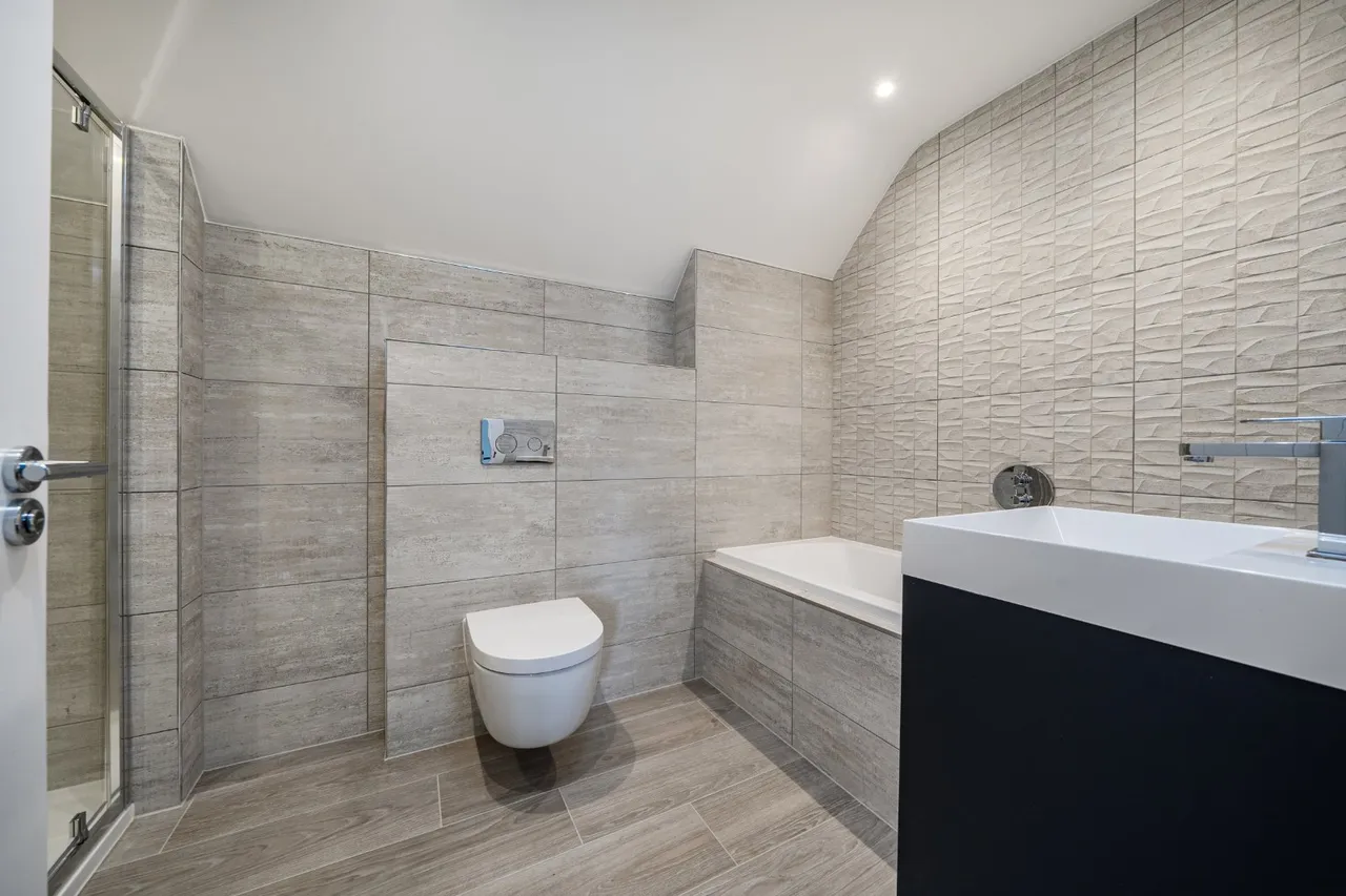 Embley Lane, East Wellow, SO51, photo 10