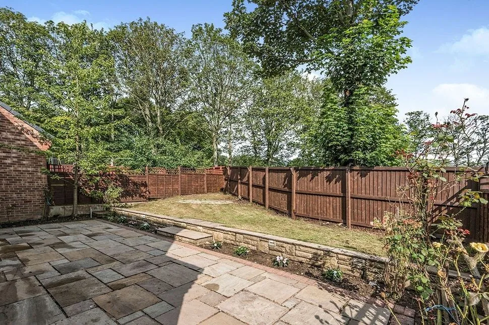 St. Andrews Close, Wakefield, WF1, photo 10