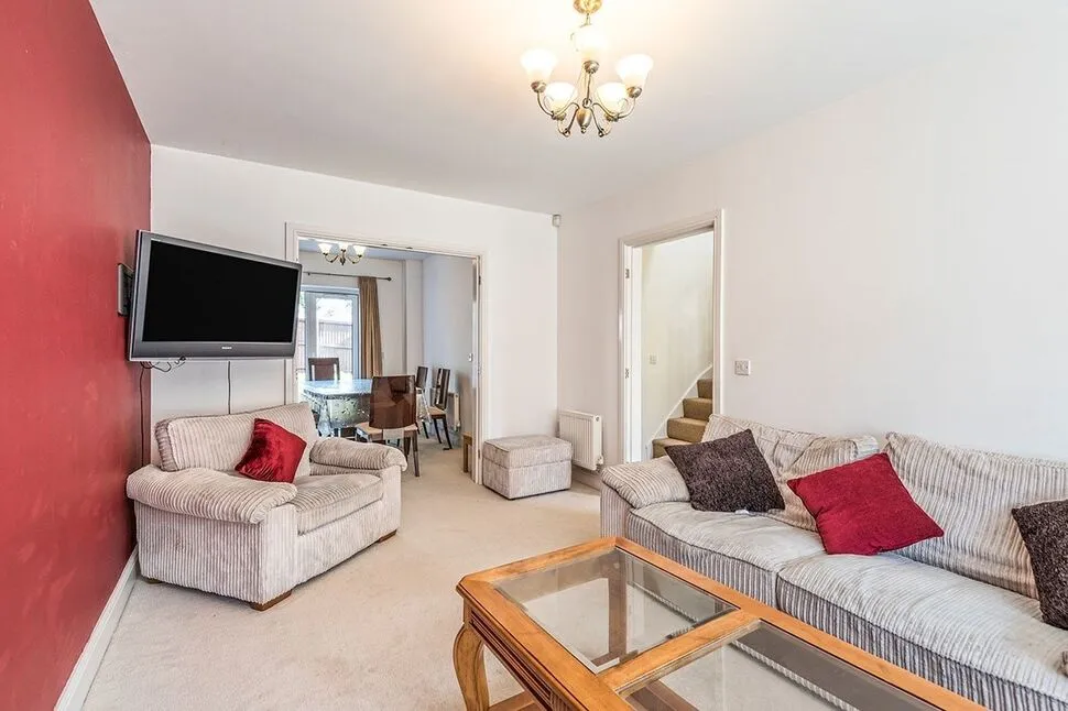 St. Andrews Close, Wakefield, WF1, photo 2