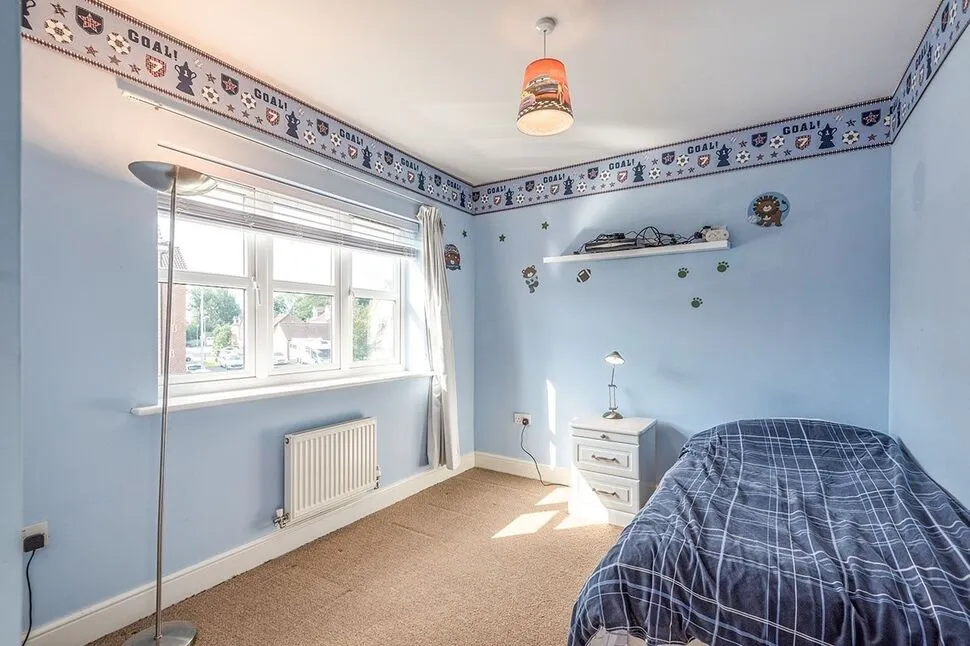St. Andrews Close, Wakefield, WF1, photo 9