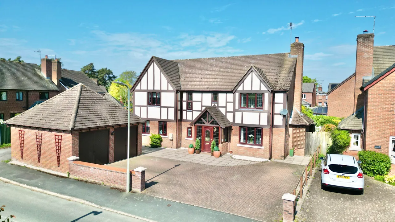 4 bed house for sale, Millfield Drive, Market Drayton, TF9