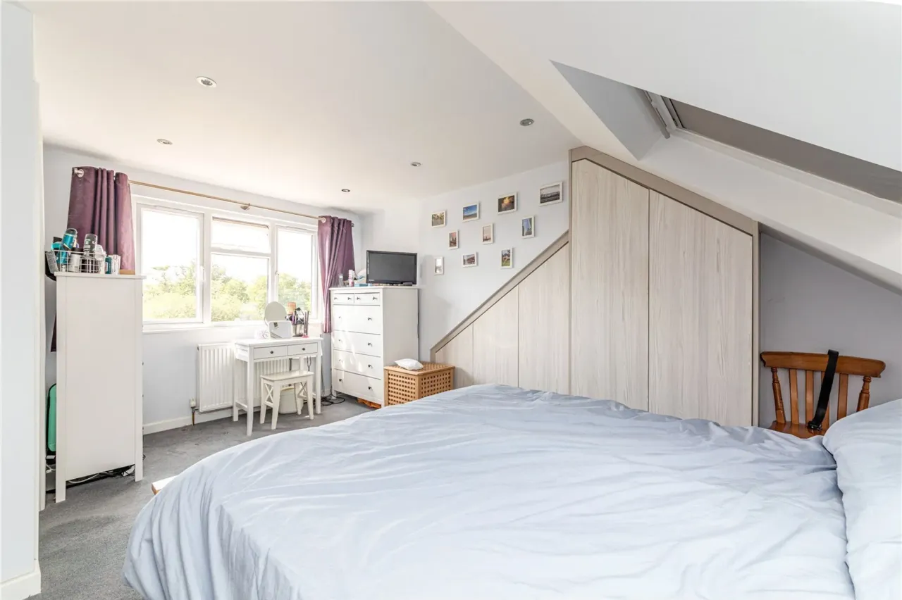 Fullerton Way, Byfleet, West Byfleet,..., photo 8
